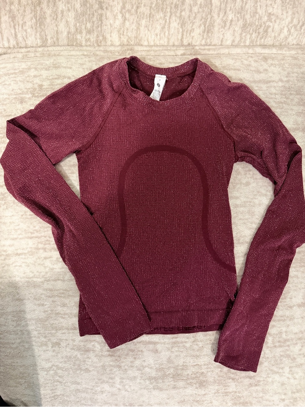 Lululemon Burgundy Metallic Sparkle Long Sleeve Top Size 0